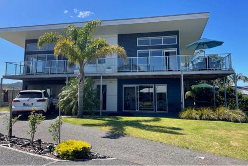 Aquila Waters - Whitianga Holiday Home