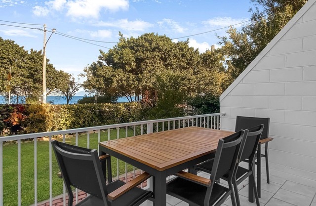 Arcadia Beach Unit 1 - Beachfront island Getaway