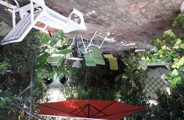 Arco studio with large backyard in the historic center of Tavira.