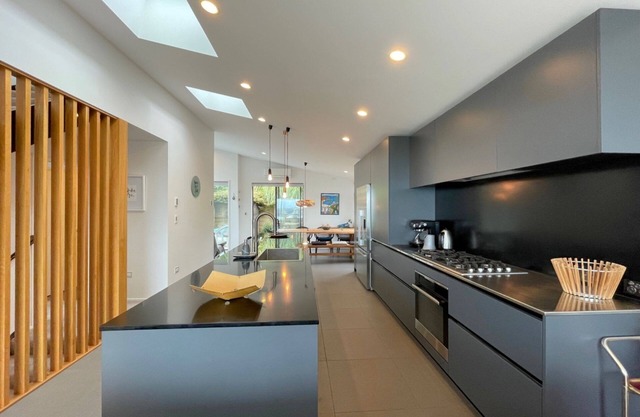 Aroha Nui | Stay Waiheke