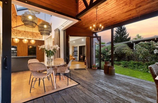 Arrowtown Luxury Escape with Hot Tub