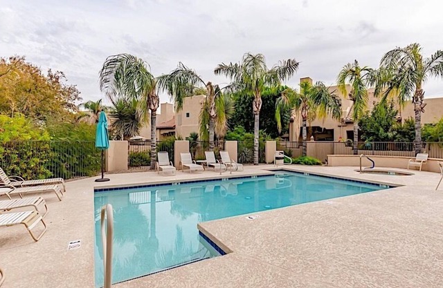 Arroyo Madera 3BR, Superb Townhome