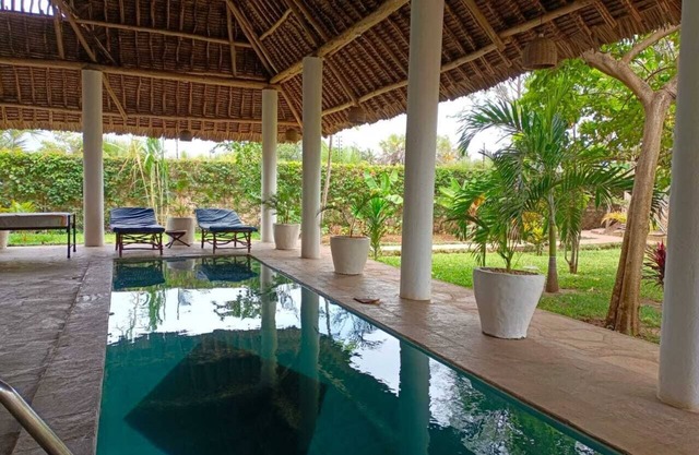 Artistic 4bedroom villa with pool