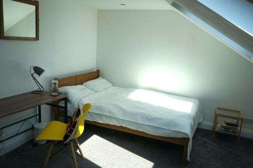 Artistic Homestay - Walthamstow, London