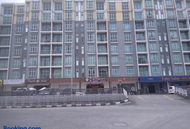 Astana Barrington Square Goldenhills Pasar Malam Cameron Highlands