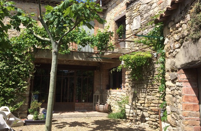 "At home" Charming Cévennes farmhouse at the foot of the Cévennes .