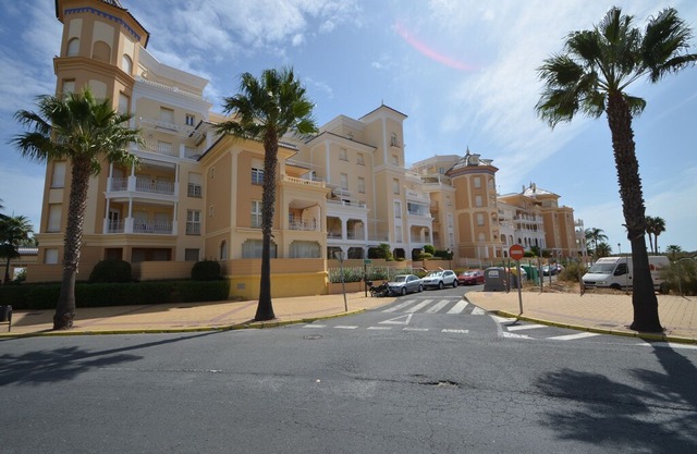 ATLÁNTICO 70 - Two Bedroom Apartment, Sleeps 5