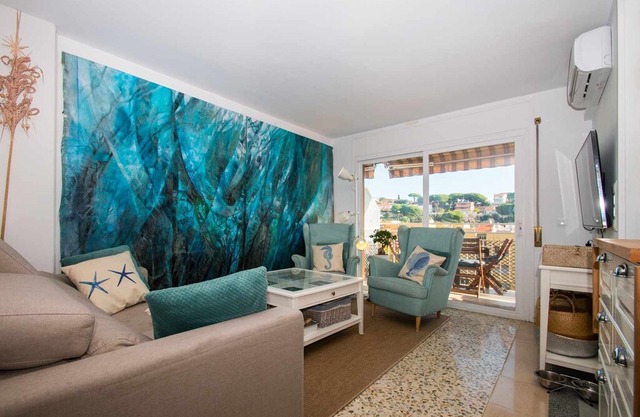 ATTIC WITH TERRACE AND SEA VIEWS IN ARENYS DE MAR