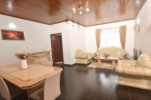 Auberge bleu Odza Yaoundé