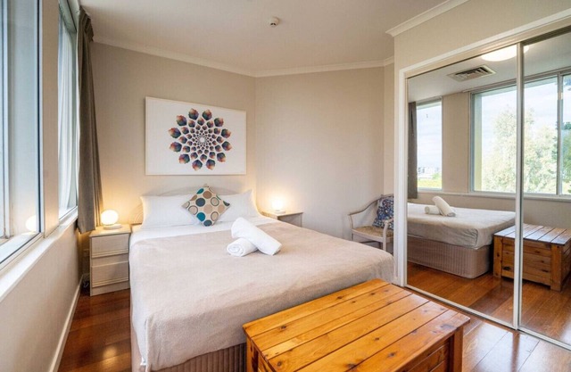 Auchenflower 1BR Retreat, Parking Close to UQ & M5