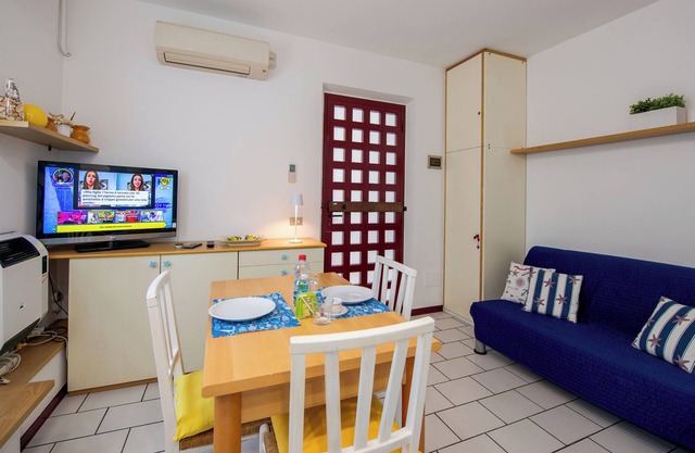 Ausonia 10 - One Bedroom Apartment, Sleeps 3