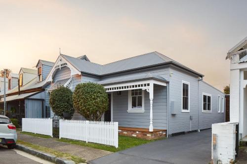 Austin Cottage - 1 bed option - Pet Friendly!