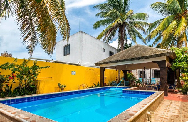 Authentic Casita 1 Block to the Beach and Malecon!