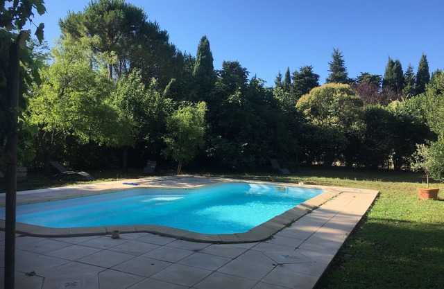 AUTHENTIC DETACHED APARTMENT MAS EN PROVENCE