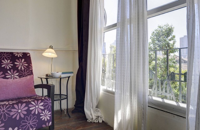 Authentic Neve Tzedek 1br apartment