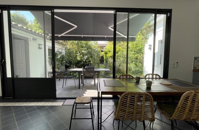 Authentique Echoppe Bordelaise, 6 Pièces Avec Jardin