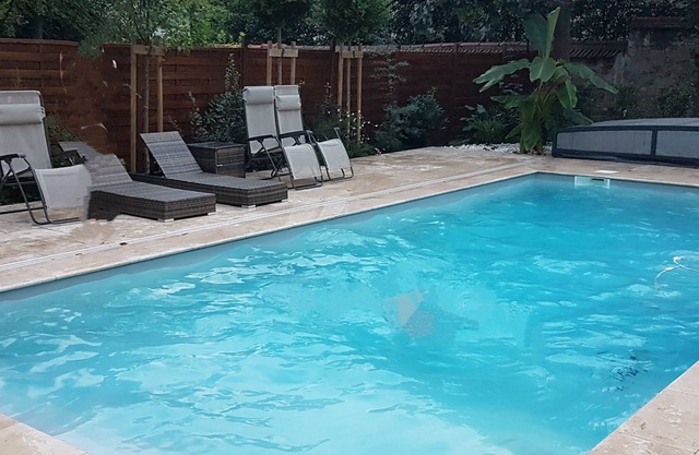 Aux Portes de Paris Très Grande Maison Avec Piscine Chauffée 94m JO