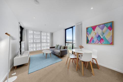 Avani Hotel 1BR Private Apt Casino Beach Dining
