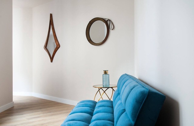 AVELEON B, Luxury apartment for max 8 people in the center of León.