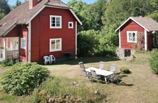 Away from it all Unique vacation accommodation on a private island Small motorboat included in the rent