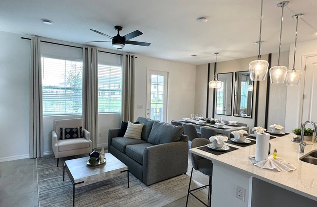 Awesome 3 bedroom townhome close to Disney 330