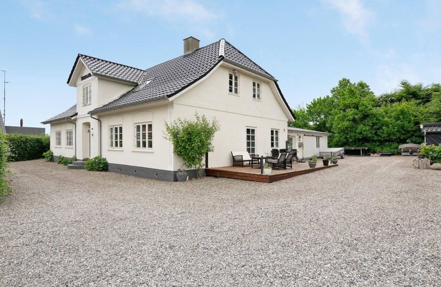 Awesome apartment in Hejls with kitchen