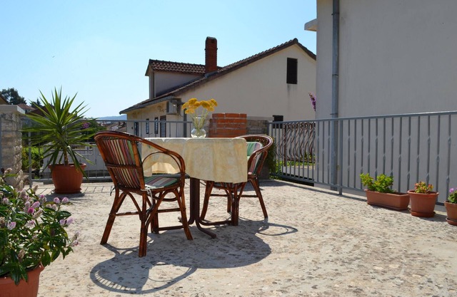 Awesome apartment in Jelsa with WiFi