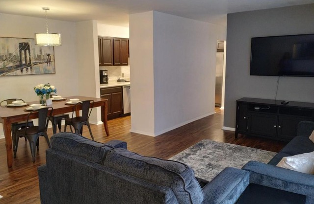 Awesome Condo in Central Raleigh