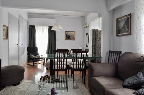 Awesome Home 3' from Metro (M3) Station Agia Paraskevi