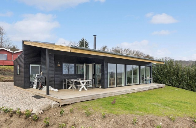 Awesome home in Aabenraa with WiFi