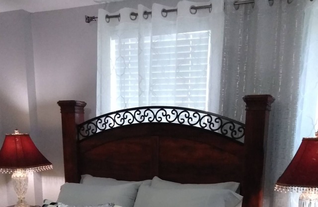 AWorldAway! Casual Elegance by the beach. A historic house at the Lost Bayou.