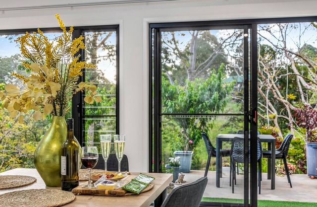 Azelea Cottage - Stunning One Bedroom Accessible Cottage, Minutes from Montville Village