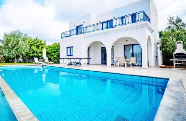 Azzurro Holiday Villas