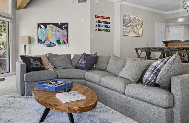 B11 Powder Run condo