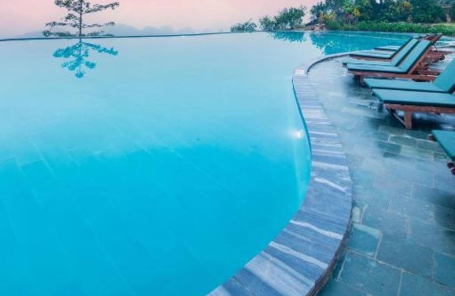 Ba Khan Village Resort