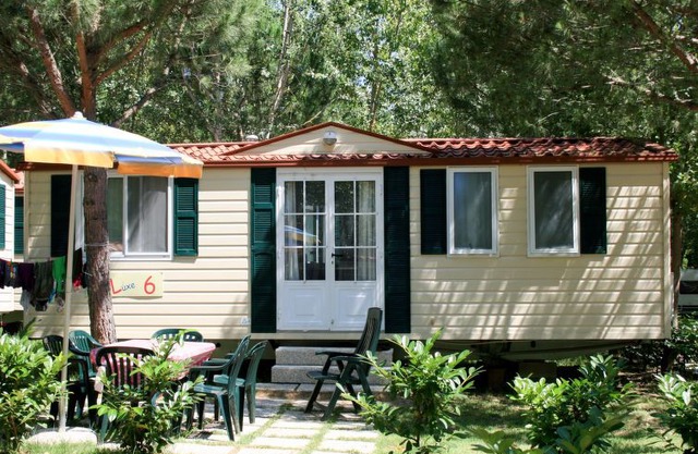 Badiaccia Holiday Home, Sleeps 6 with Pool, Air Con and WiFi