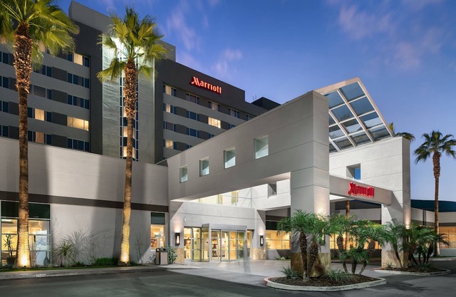 Bakersfield Marriott at The Convention Center