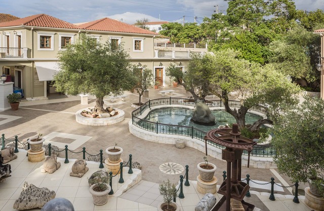 Balhambra Suites - Adults Only