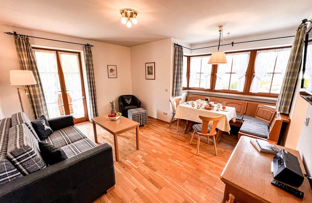 Balsberg Südost apartment with 2 bedrooms and large balcony with mountain views