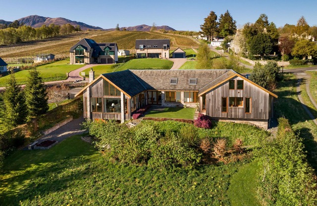 BALVAIG, family friendly, luxury holiday cottage in Pitlochry