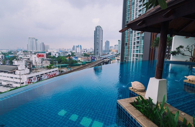 Bangkok Sukhumvit Phra Khanong 5 mins walk to BTS station - High Speed Internet