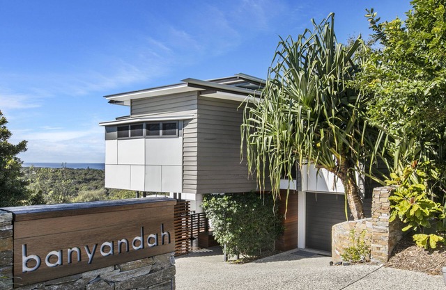 Banyandah - Luxury Architect Designed Straddie Beachhouse