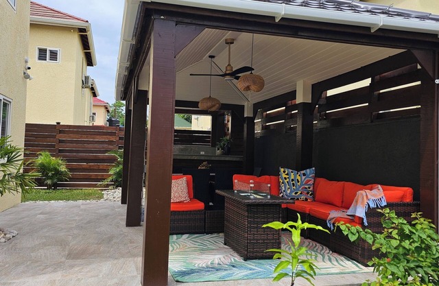 Barefoot Jamaica Escapes: Luxury Stay, Authentic Experiences-Breakfast Included