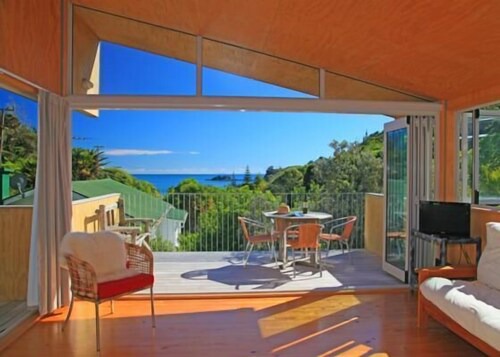 Barefoot Spirit - Stay Waiheke