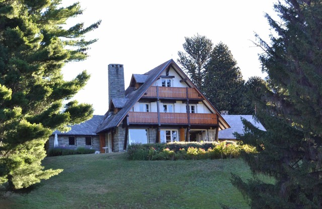 Bariloche Exclusive Lodge – Forest, Mountain and Lakeview