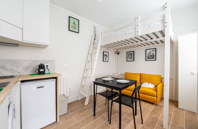 Batignolles: Fully Equipped Studio