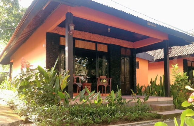Batur Sunrise Guesthouse ~ Garden View Bungalow