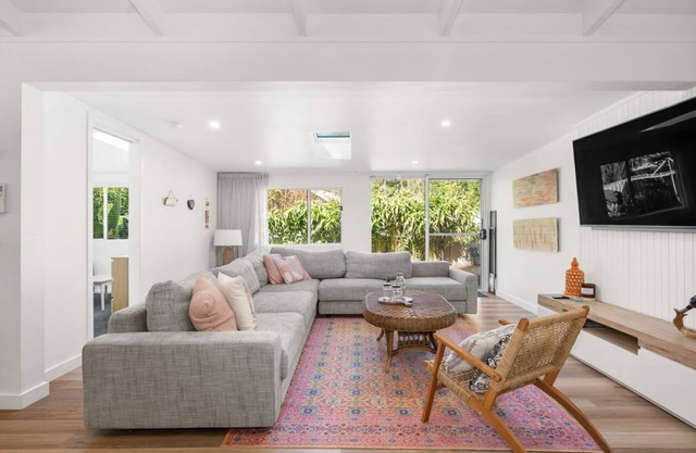 Bawley Point Beach House - renovated beach escape