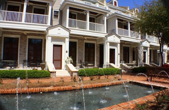 Bay Facing-Stay in the only Le Jardin Condo with golf cart