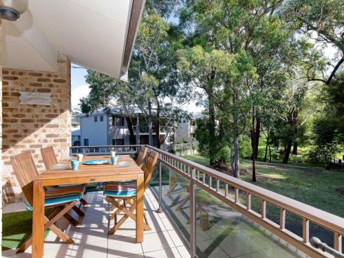 Parklands Gowrie Avenue Tennis Court Child 